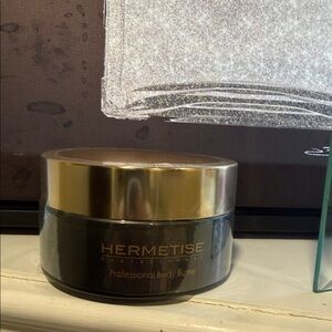 Hermetise Professional Body Butter - Soft & Sexy & Sealed! Exp 8/29